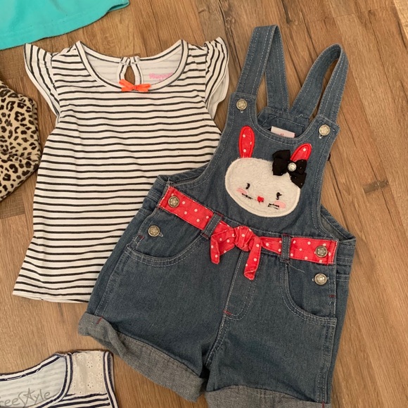 ✨👧🏻4T GIRLS BUNDLE SET WITH FREE ITEMS✨ - Picture 4 of 7